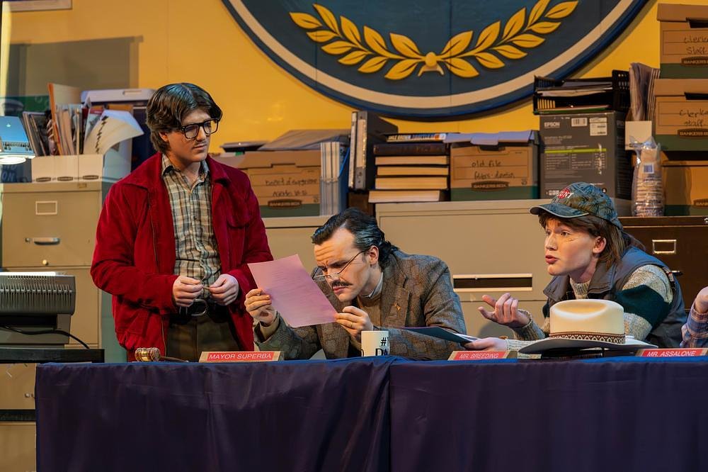 Actors in Scene from &ldquo;The Minutes&rdquo;